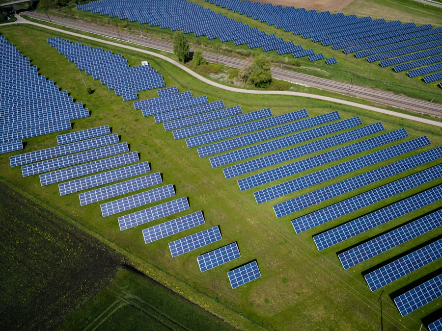 Panneaux photovoltaïques en toiture avec vue panoramique